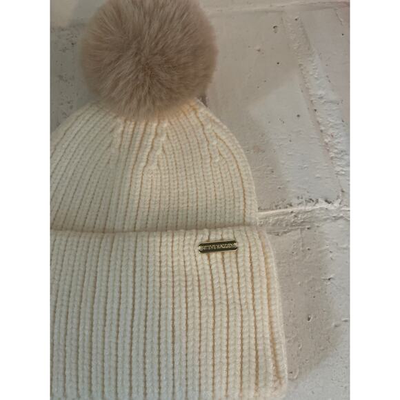 Steve Madden Cream Knit Winter Hat with Large Pom Pom - Picture 4 of 4
